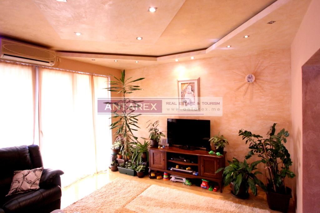 Appartement à Kotor, Monténégro, 68 m2 - image 1