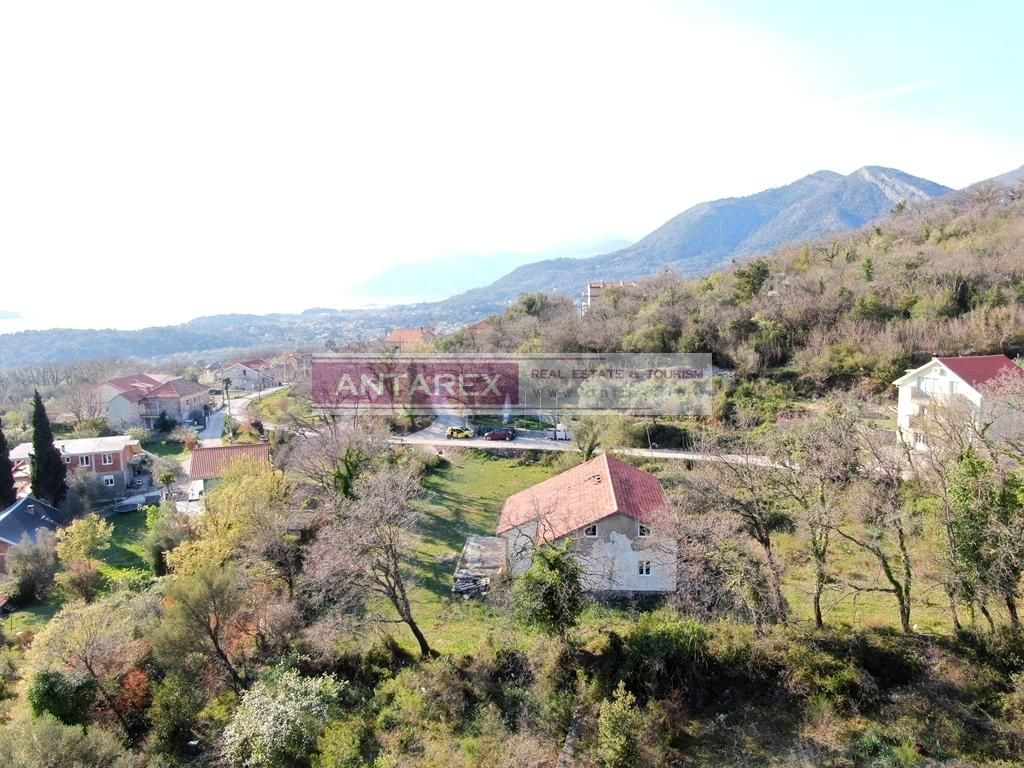 Villa in Kavač, Montenegro, 125 m2 - Foto 1
