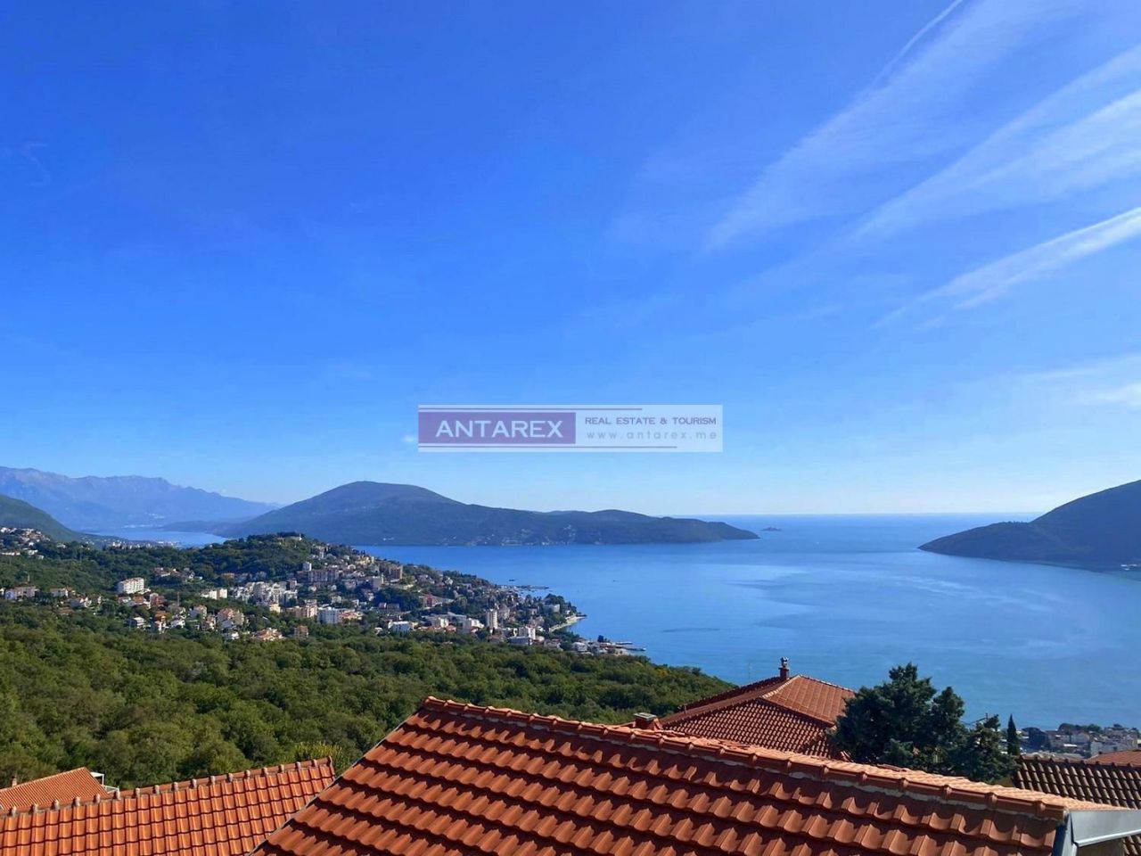 Villa en Igalo, Montenegro, 148 m2 - imagen 1