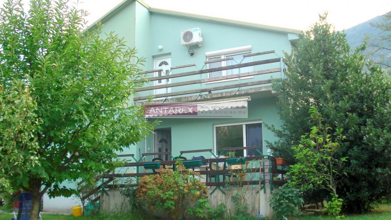 Villa in Danilovgrad, Montenegro, 249 sq.m - picture 1