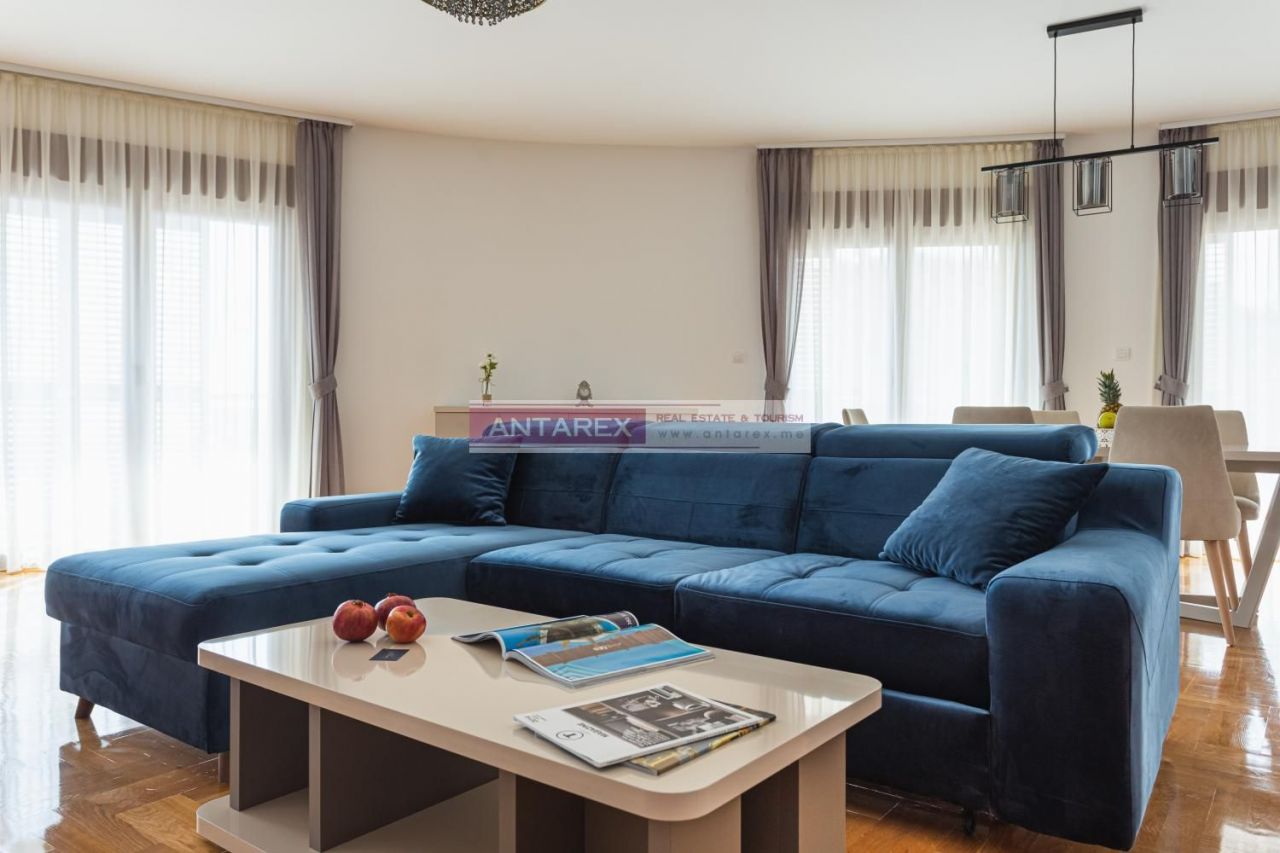 Apartment in Becici, Montenegro, 130 m2 - Foto 1