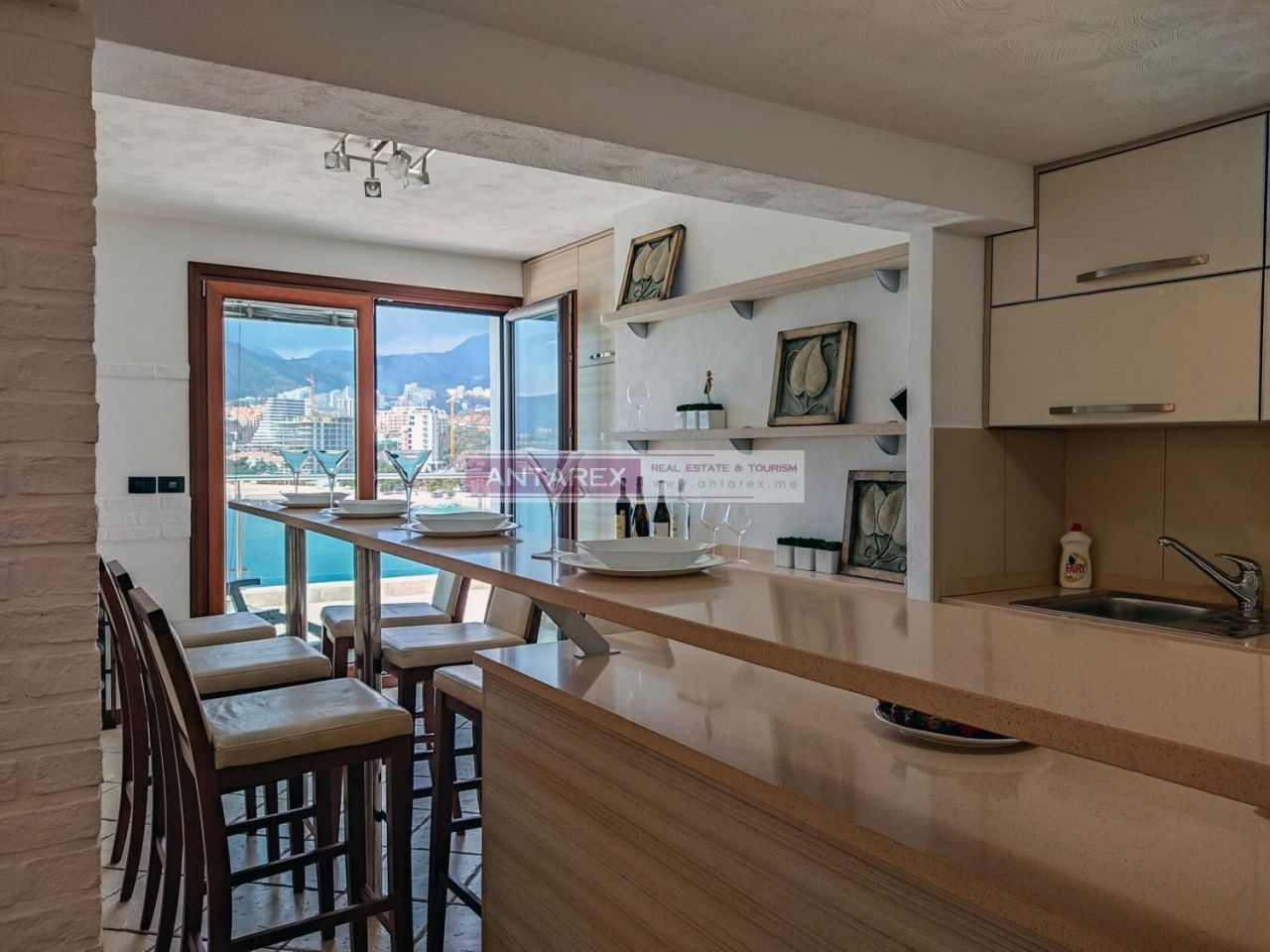 Apartment in Rafailovici, Montenegro, 141.5 m2 - Foto 1
