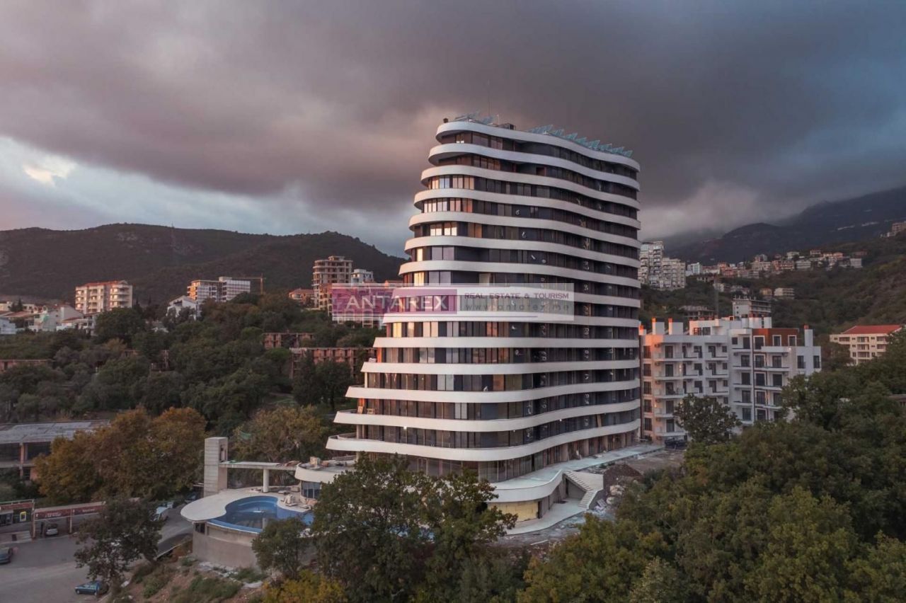 Apartment in Becici, Montenegro, 39 sq.m - picture 1