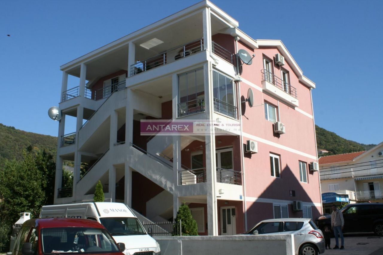 Apartment in Tivat, Montenegro, 117 m2 - Foto 1