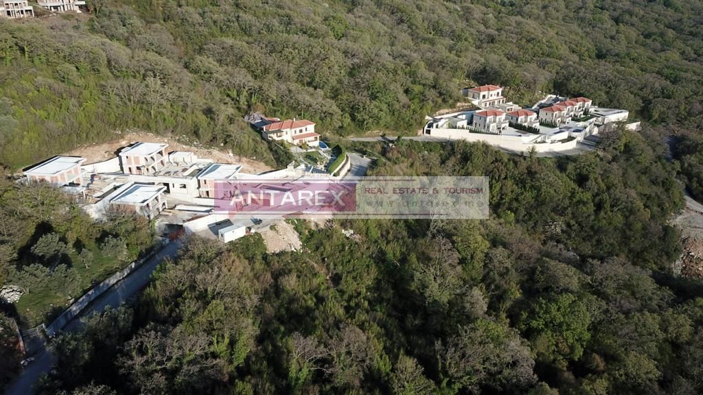 Villa in Kuljace, Montenegro, 260 sq.m - picture 1