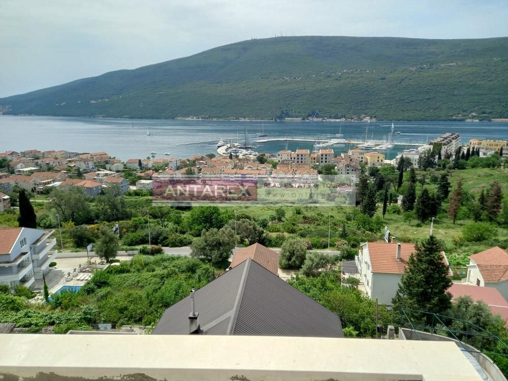 Apartment in Denovici, Montenegro, 55 sq.m - picture 1