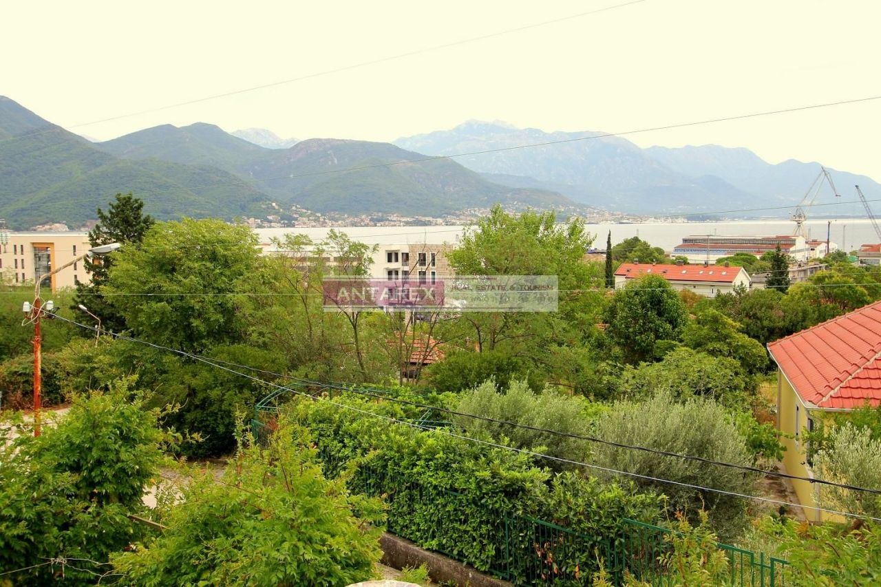 Villa en Bijela, Montenegro, 57 m2 - imagen 1
