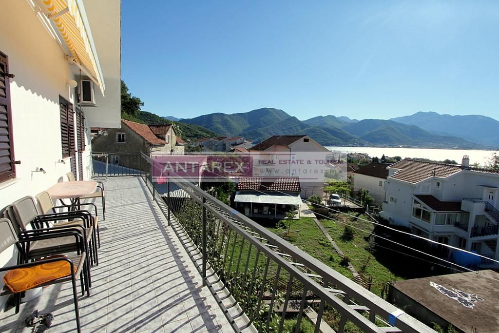 Villa in Bijela, Montenegro, 323 m2 - Foto 1