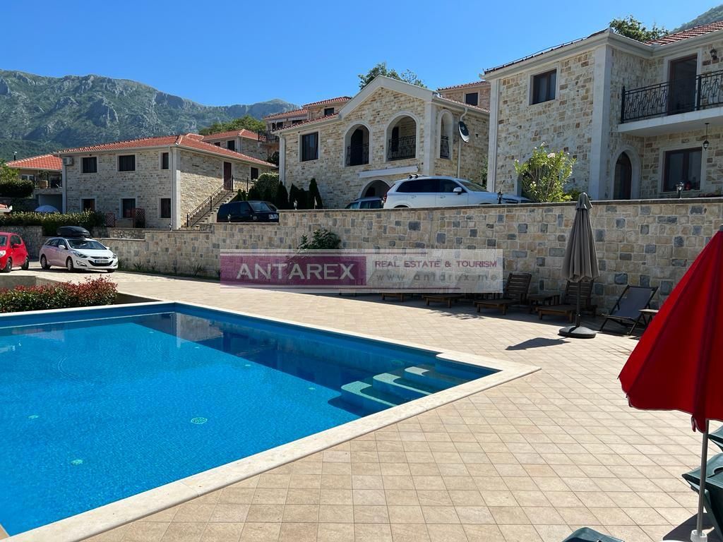 Villa in Susanj, Montenegro, 200 sq.m - picture 1