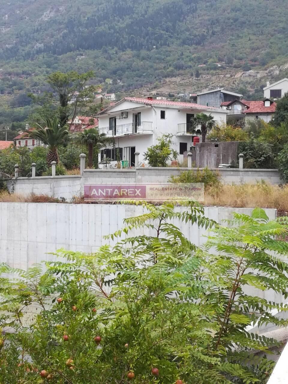 Villa in Risan, Montenegro, 192 m2 - Foto 1