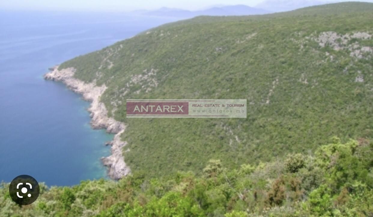 Land on Lustica peninsula, Montenegro, 5 774 sq.m - picture 1
