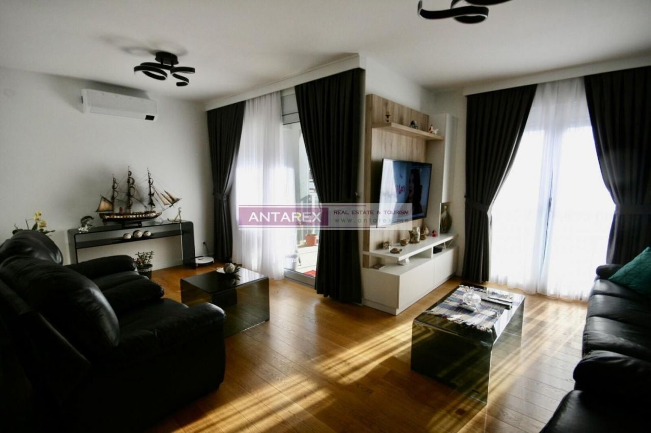 Apartment in Tivat, Montenegro, 89 m2 - Foto 1