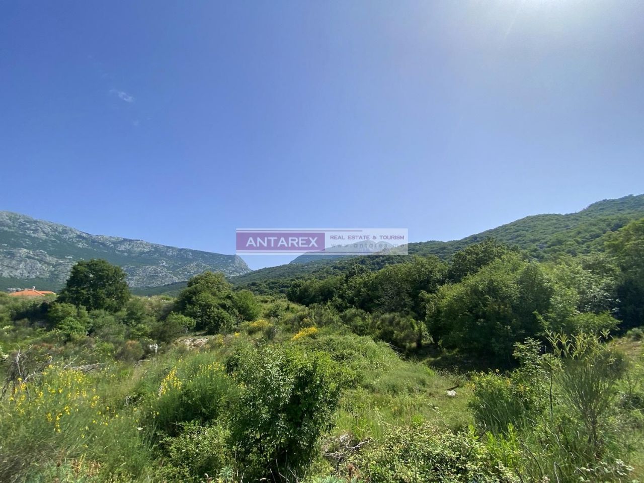 Grundstück in Herceg-Novi, Montenegro, 4 686 m2 - Foto 1