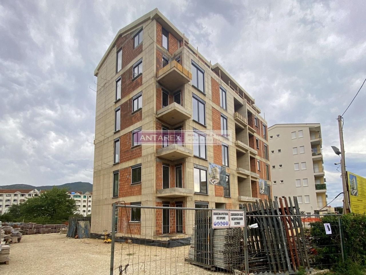 Apartment in Bijela, Montenegro, 107 m2 - Foto 1