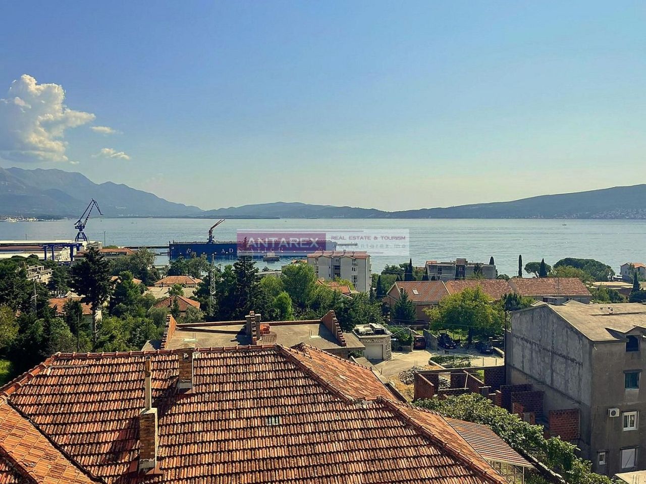Apartamento en Bijela, Montenegro, 93 m2 - imagen 1