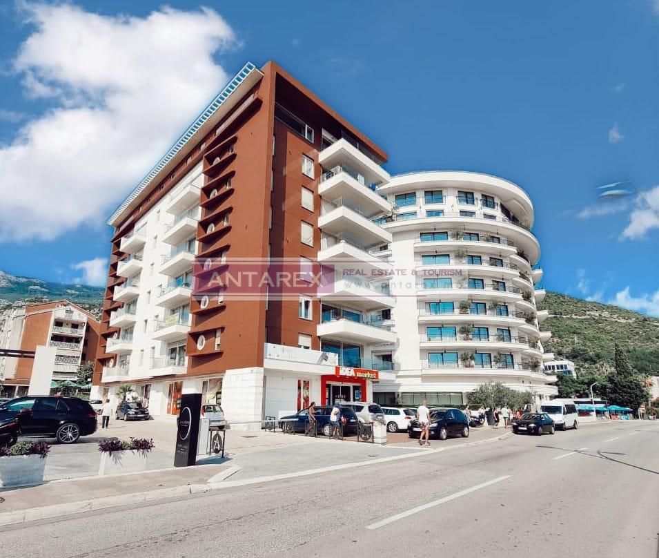 Apartment in Budva, Montenegro, 61 sq.m - picture 1