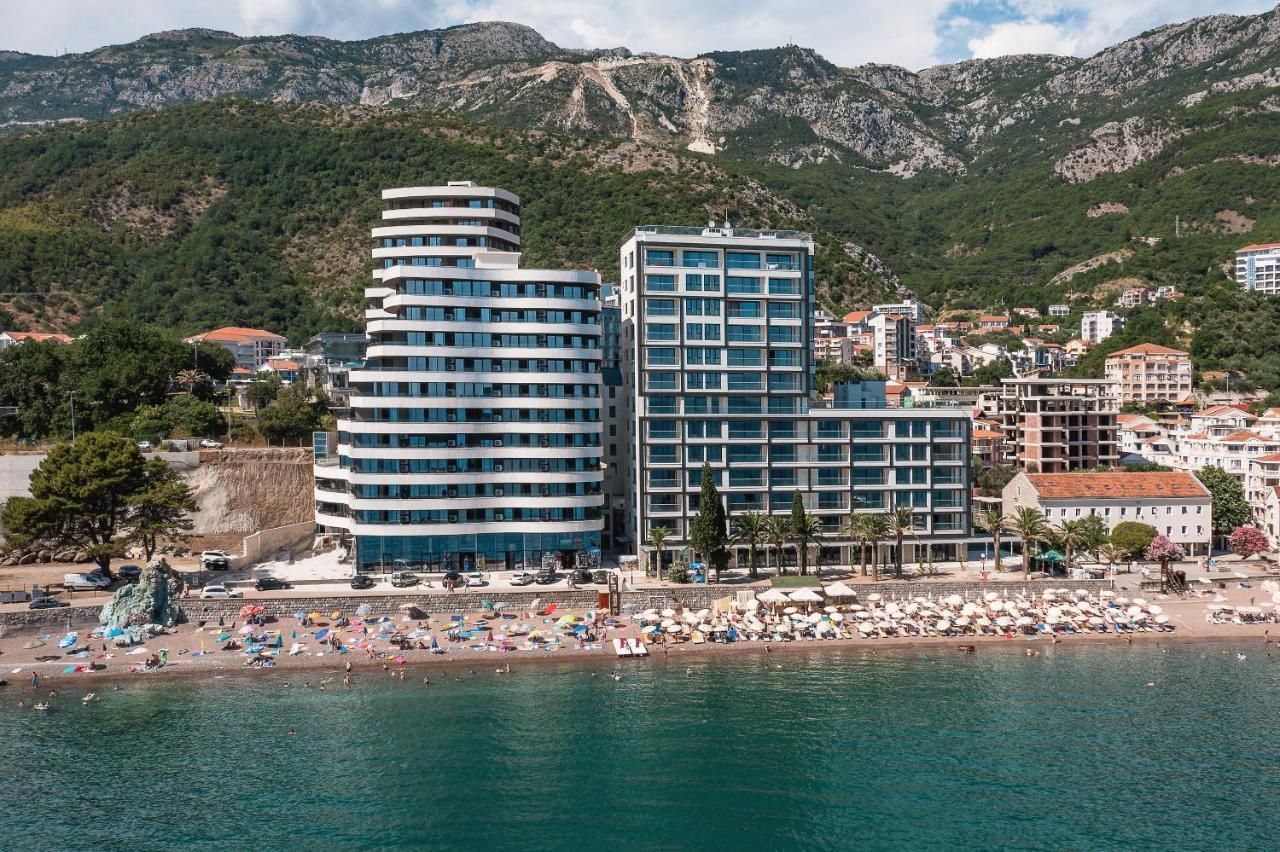 Apartment in Rafailovici, Montenegro, 50 sq.m - picture 1