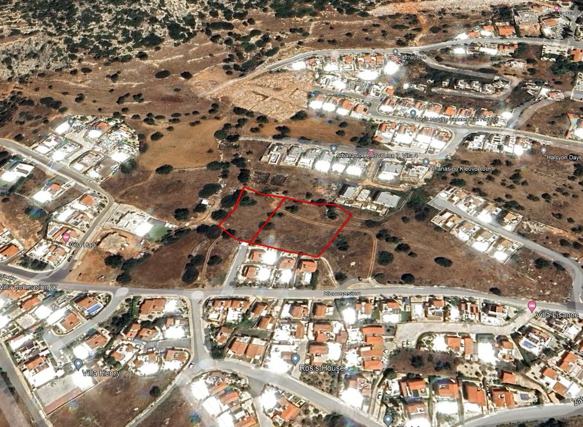 Land in Paphos, Cyprus, 4 349 sq.m - picture 1