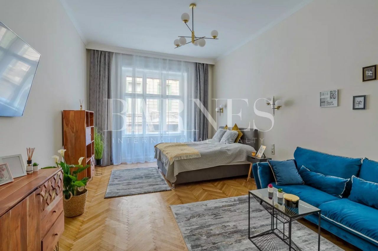Flat in Budapest, Hungary, 50 sq.m - picture 1