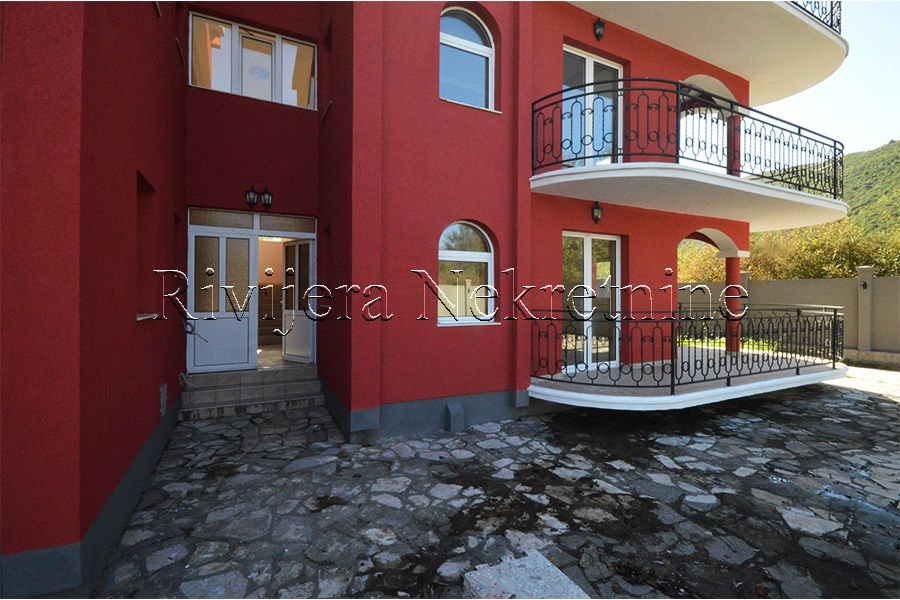 Wohnung in Kotor, Montenegro, 80 m2 - Foto 1