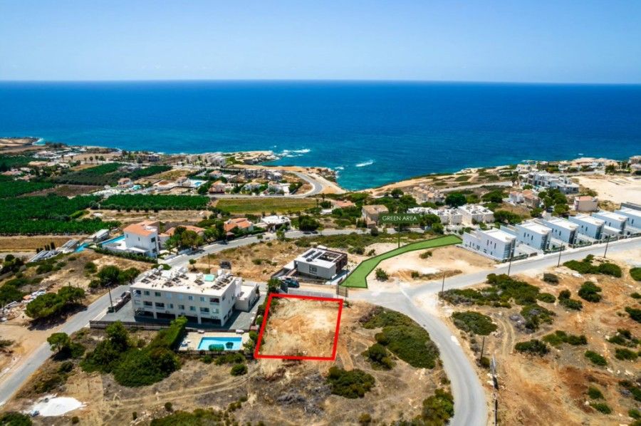 Land in Paphos, Cyprus, 493 sq.m - picture 1