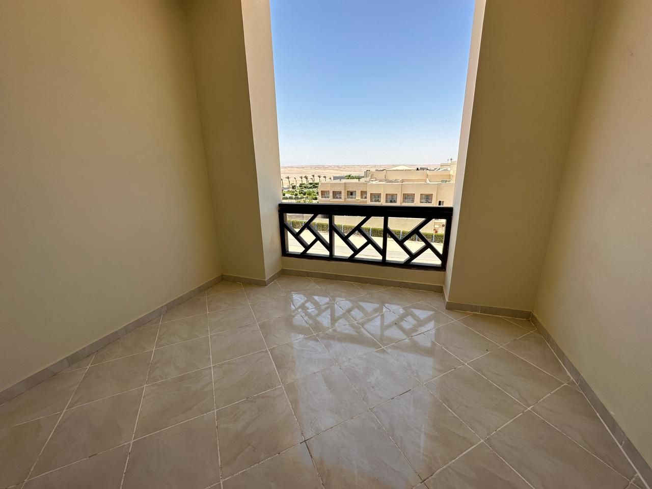 Apartment in Sahl-Hasheesh, Egypt, 101 sq.m - picture 1