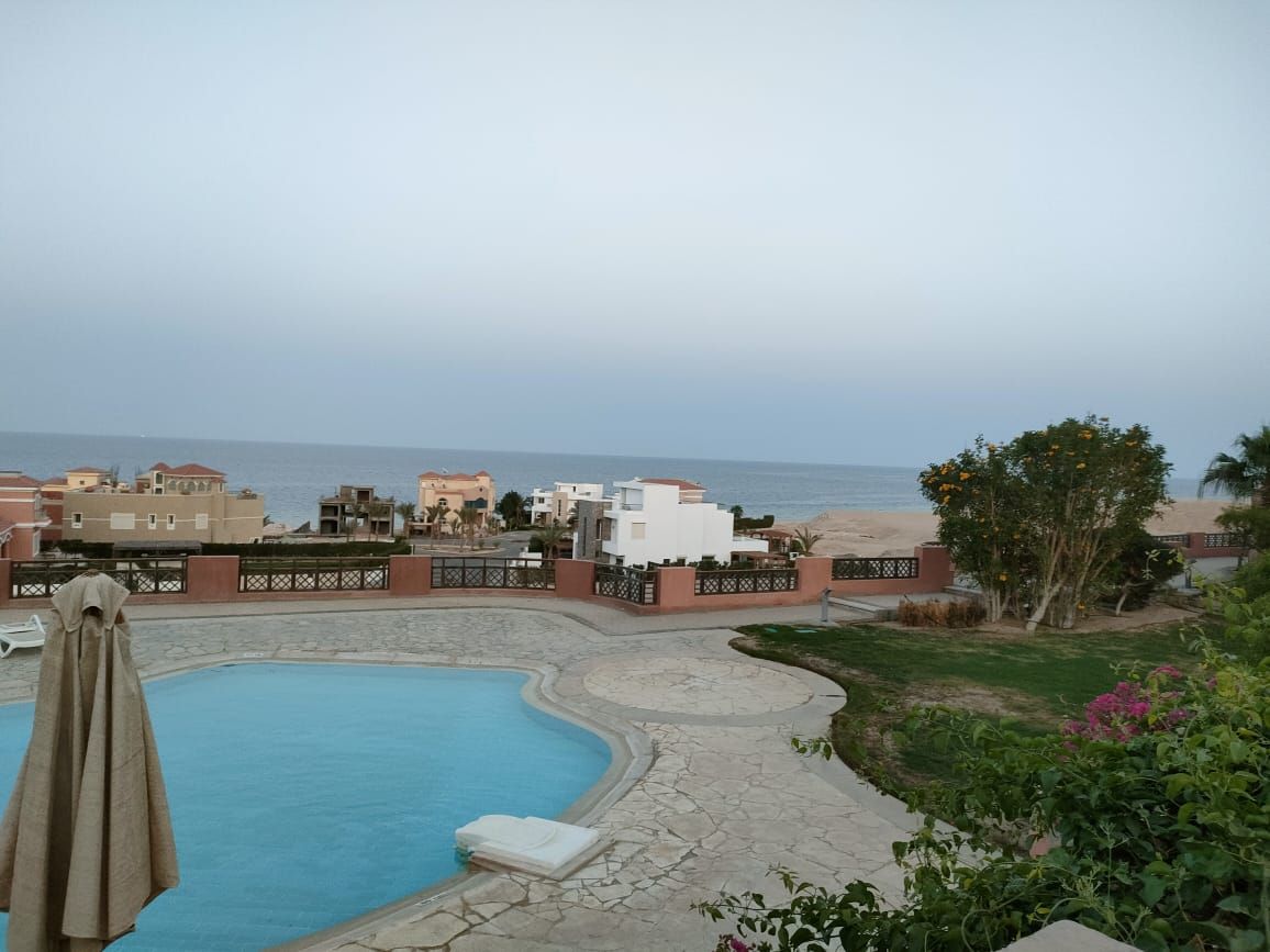 Apartment in Sahl-Hasheesh, Egypt, 140 sq.m - picture 1