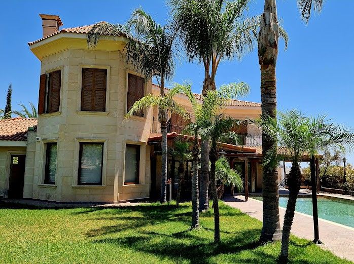 Villa en Limasol, Chipre, 560 m2 - imagen 1