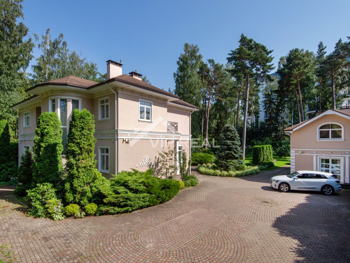 Maison à Jūrmala, Lettonie, 600 m2 - image 1
