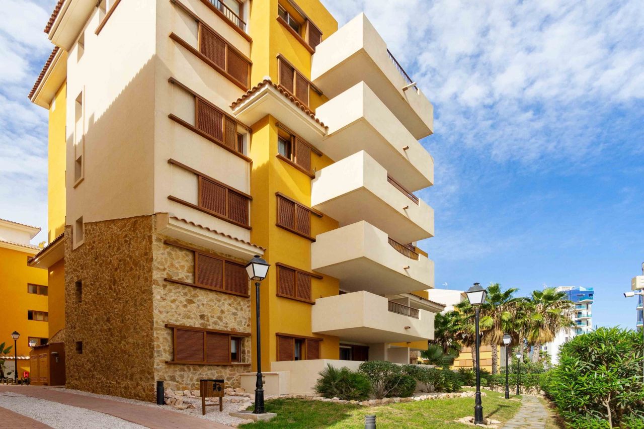 Appartement à Torrevieja, Espagne, 132 m2 - image 1