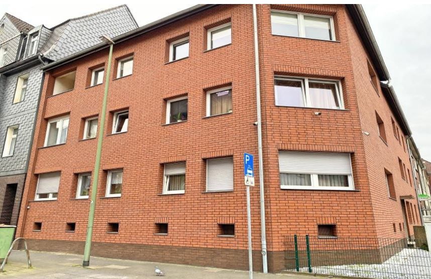 Commercial apartment building in Duisburg, Germany, 507 sq.m - picture 1