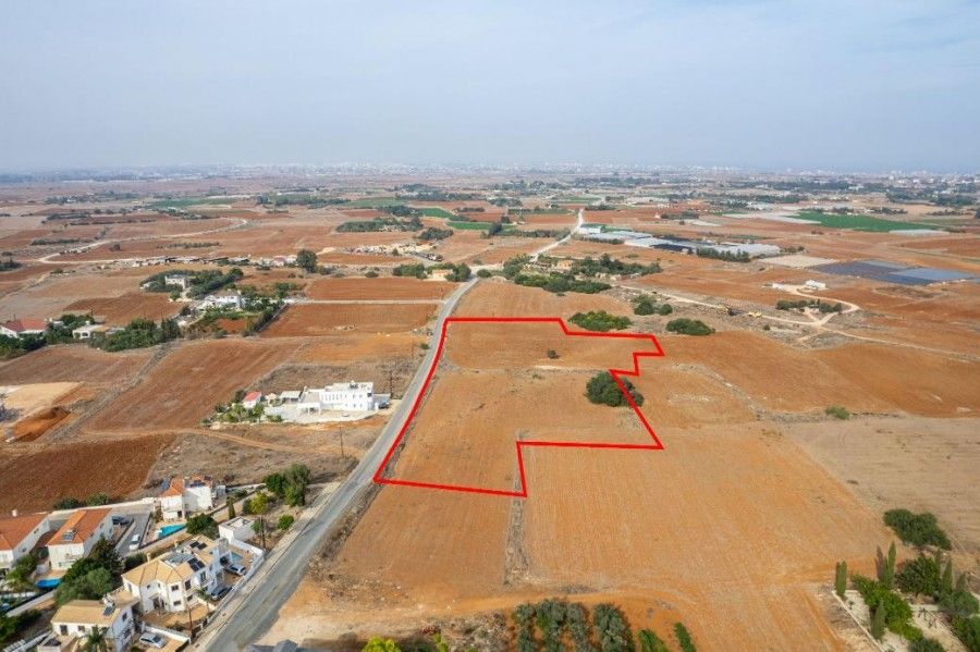 Land in Protaras, Cyprus, 12 686 sq.m - picture 1