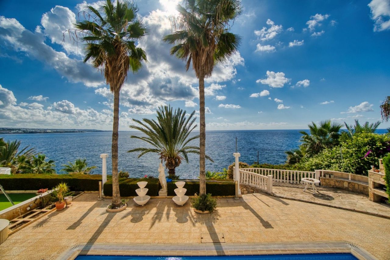 Villa en Pafos, Chipre, 300 m2 - imagen 1