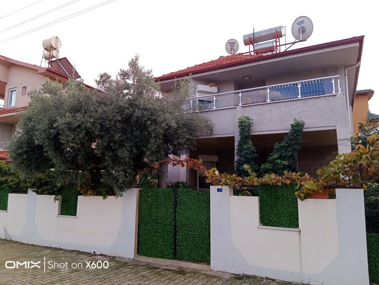 Villa in Alanya, Turkey, 100 sq.m - picture 1