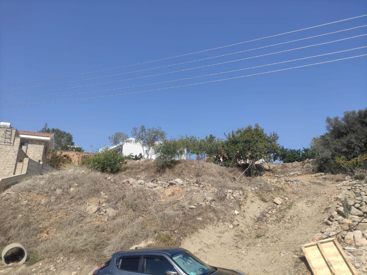 Land in Paphos, Cyprus, 768 sq.m - picture 1