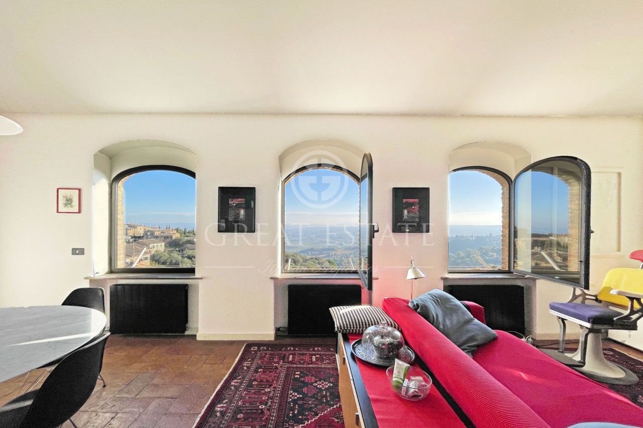 Apartment in Montalcino, Italy, 198 sq.m - picture 1