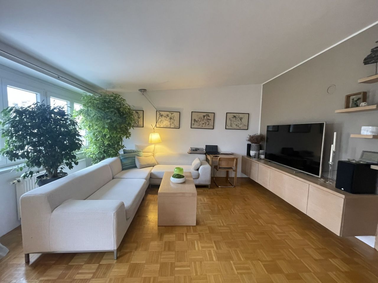Apartment in Ljubljana, Slovenia, 132.6 sq.m - picture 1