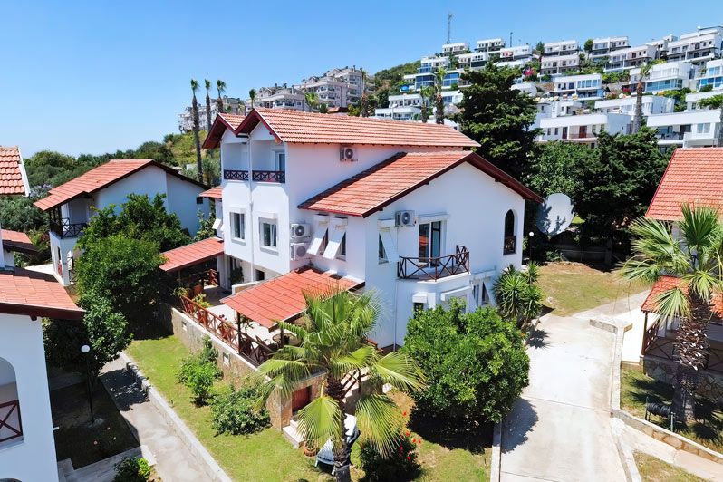 Villa in Alanya, Türkei, 376 m2 - Foto 1