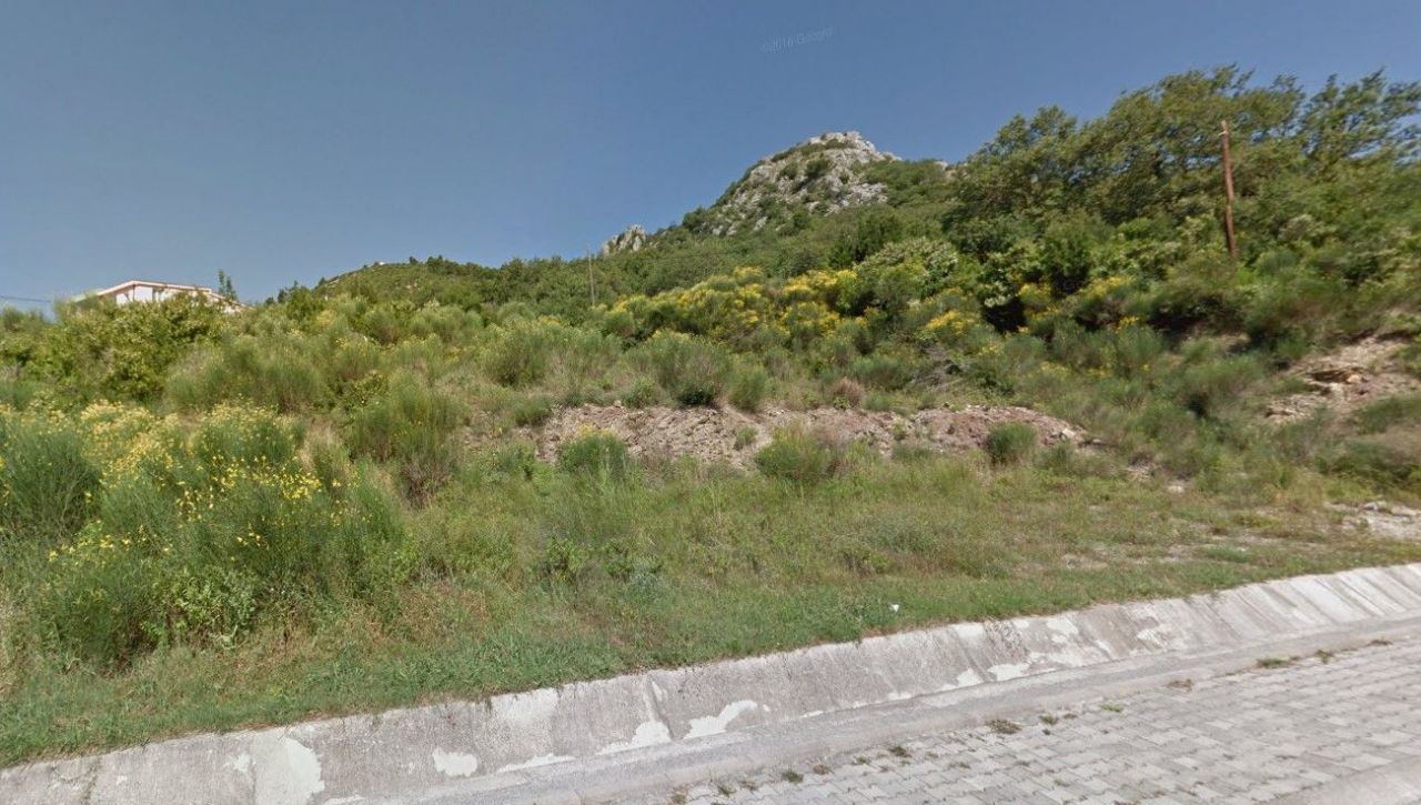 Grundstück in Sutomore, Montenegro, 639 m2 - Foto 1