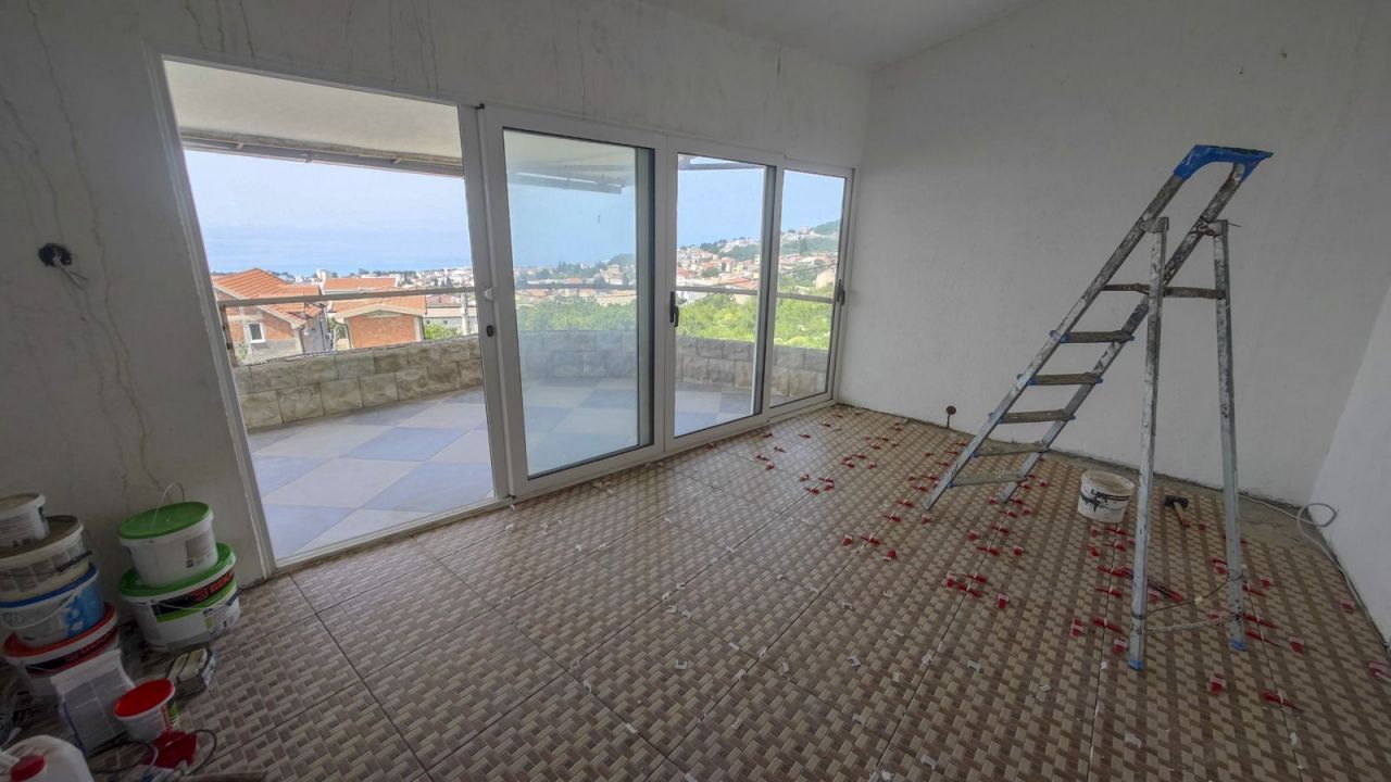 Casa en Šušanj, Montenegro, 270 m2 - imagen 1