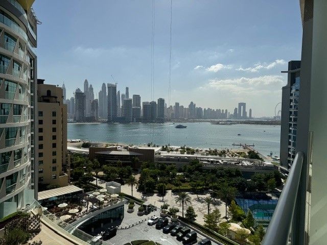 Apartamento en Dubái, EAU, 70 m2 - imagen 1