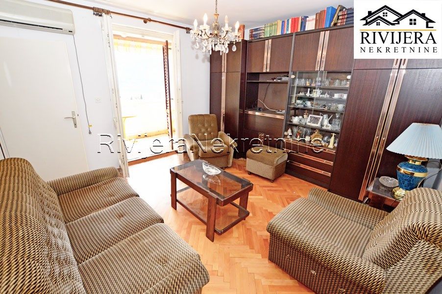 Appartement à Herceg-Novi, Monténégro, 75 m2 - image 1