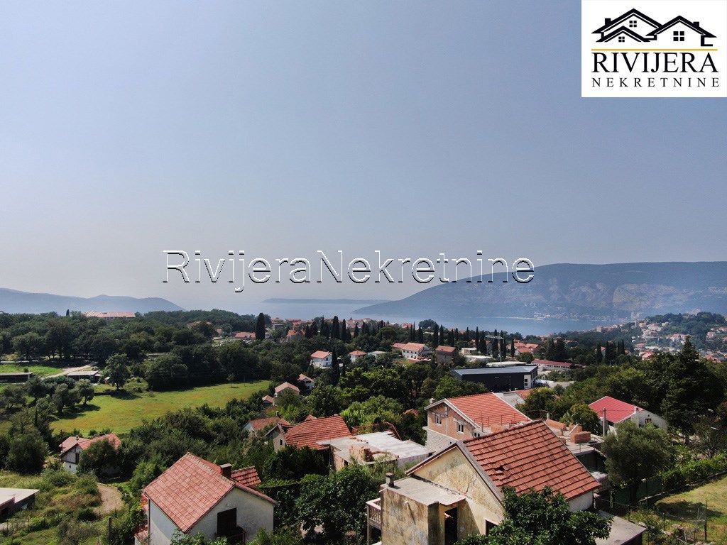 Land in Herceg-Novi, Montenegro, 464 ares - picture 1