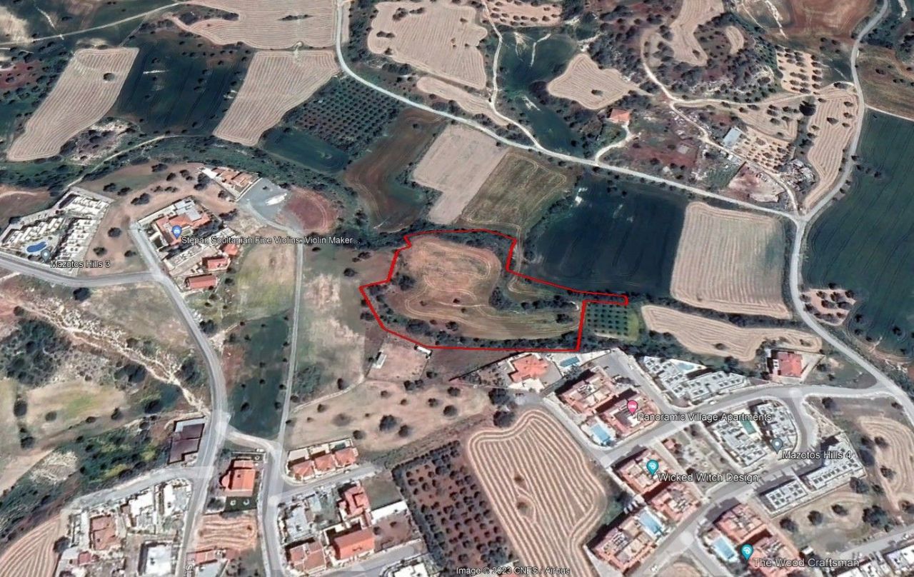 Terrain à Larnaca, Chypre, 13 044 m2 - image 1
