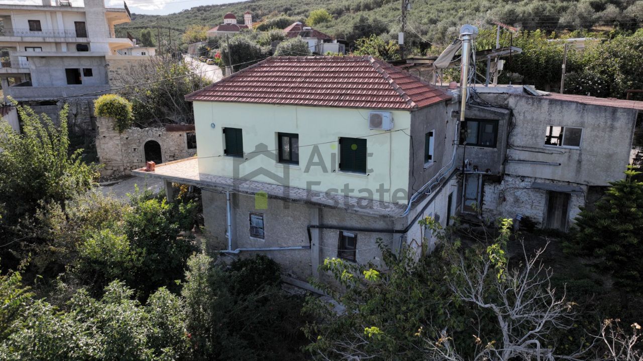 House in Chania Prefecture, Greece, 120 sq.m - picture 1