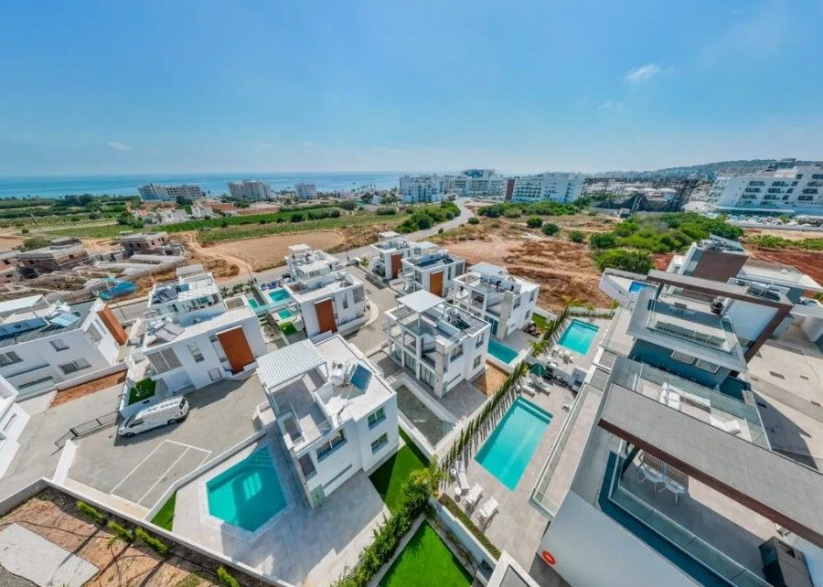 Villa in Protaras, Cyprus, 150 sq.m - picture 1