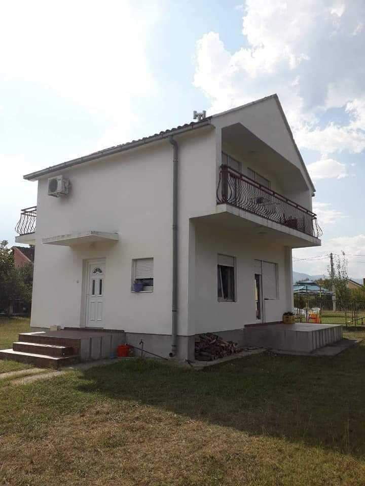 Maison à Danilovgrad, Monténégro, 100 m2 - image 1