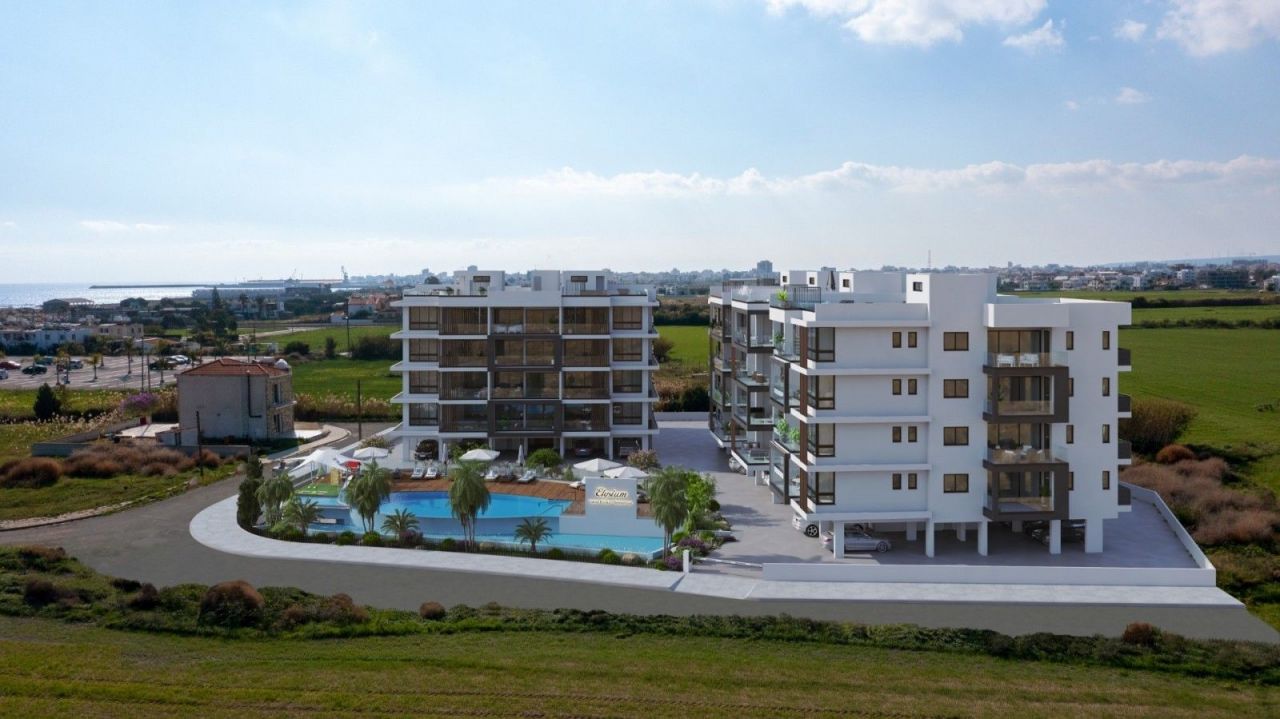 Apartment in Larnaca, Cyprus, 59 sq.m - picture 1