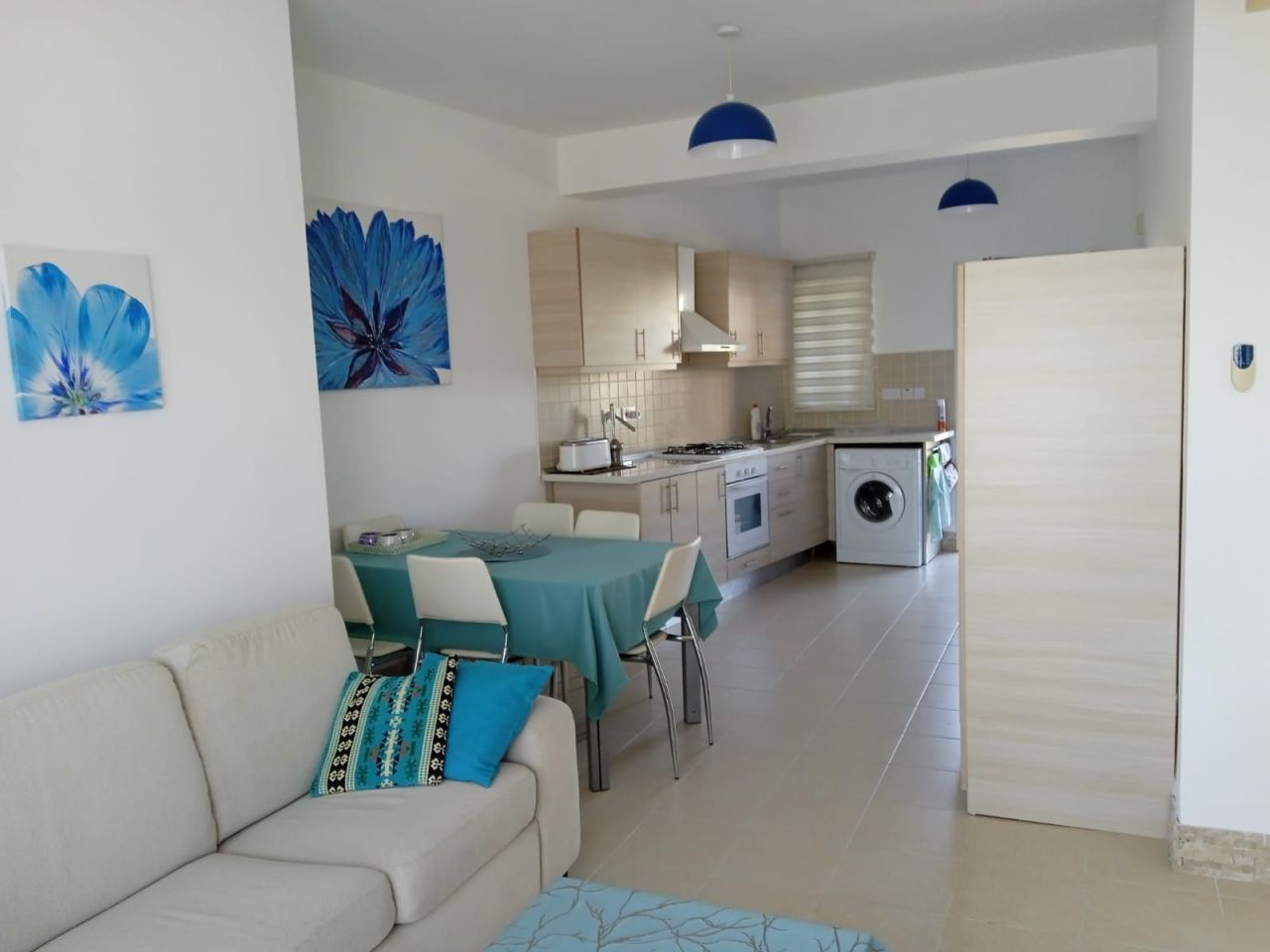 Apartment in Kyrenia, Cyprus, 65 sq.m - picture 1