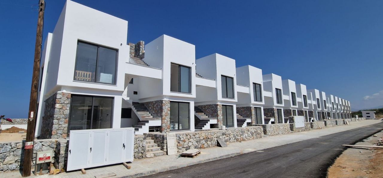 Apartment in Esentepe, Cyprus, 88 sq.m - picture 1
